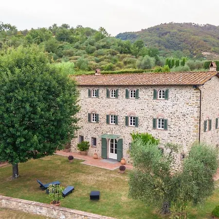 Rapondi, A Stone Farmhouse With Incredible View Villa