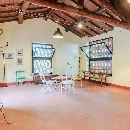 Rapondi, A Stone Farmhouse With Incredible View Lucca