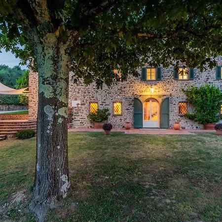 Rapondi, A Stone Farmhouse With Incredible View Lucca