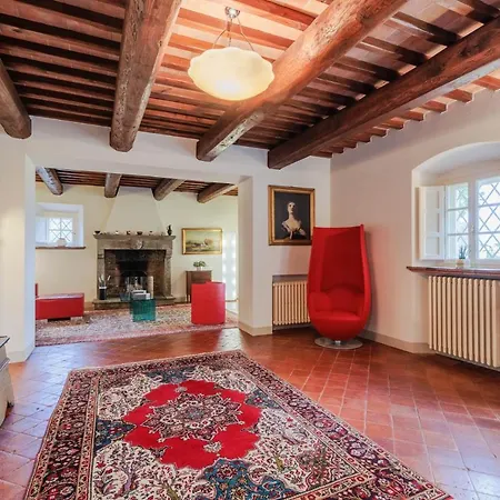 Rapondi, A Stone Farmhouse With Incredible View Lucca