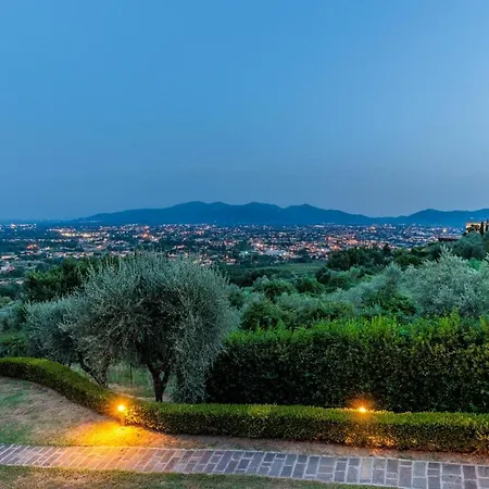 Rapondi, A Stone Farmhouse With Incredible View Lucca